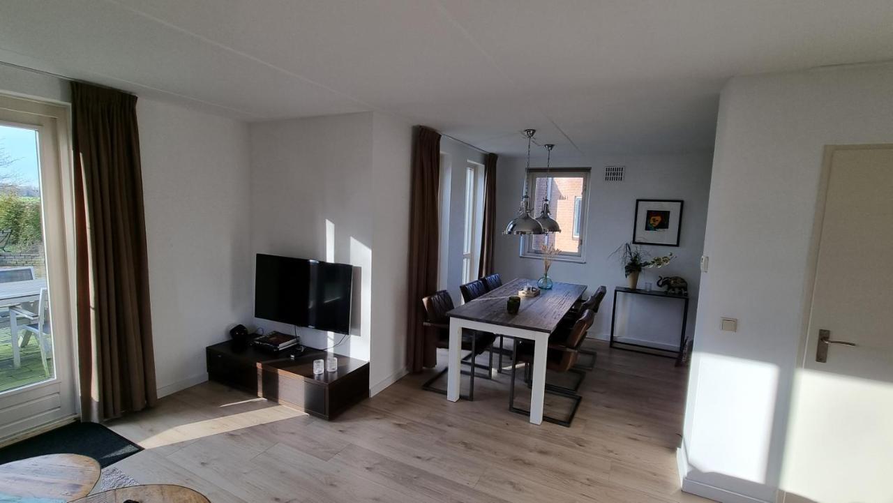 EwijkRecreatiewoning Maas En Waal 191别墅 外观 照片